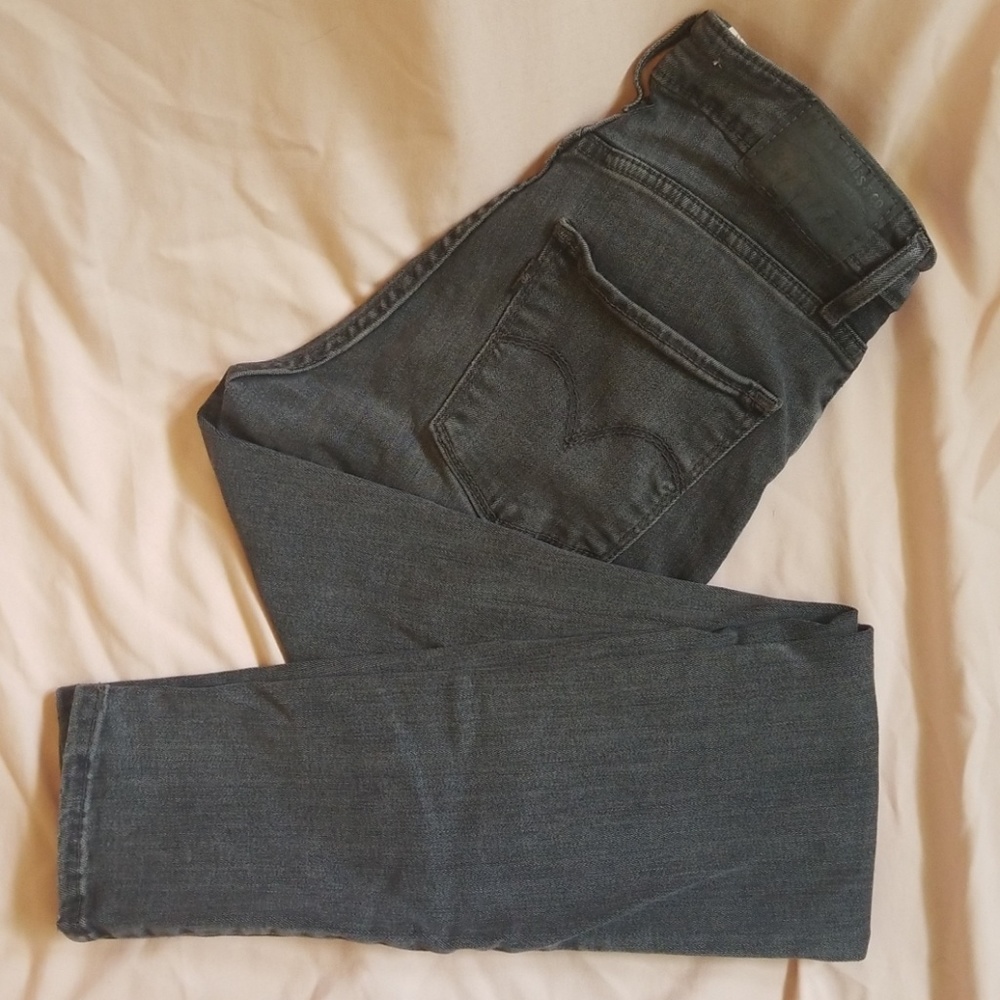 Levi's 721 High Rise Jeans